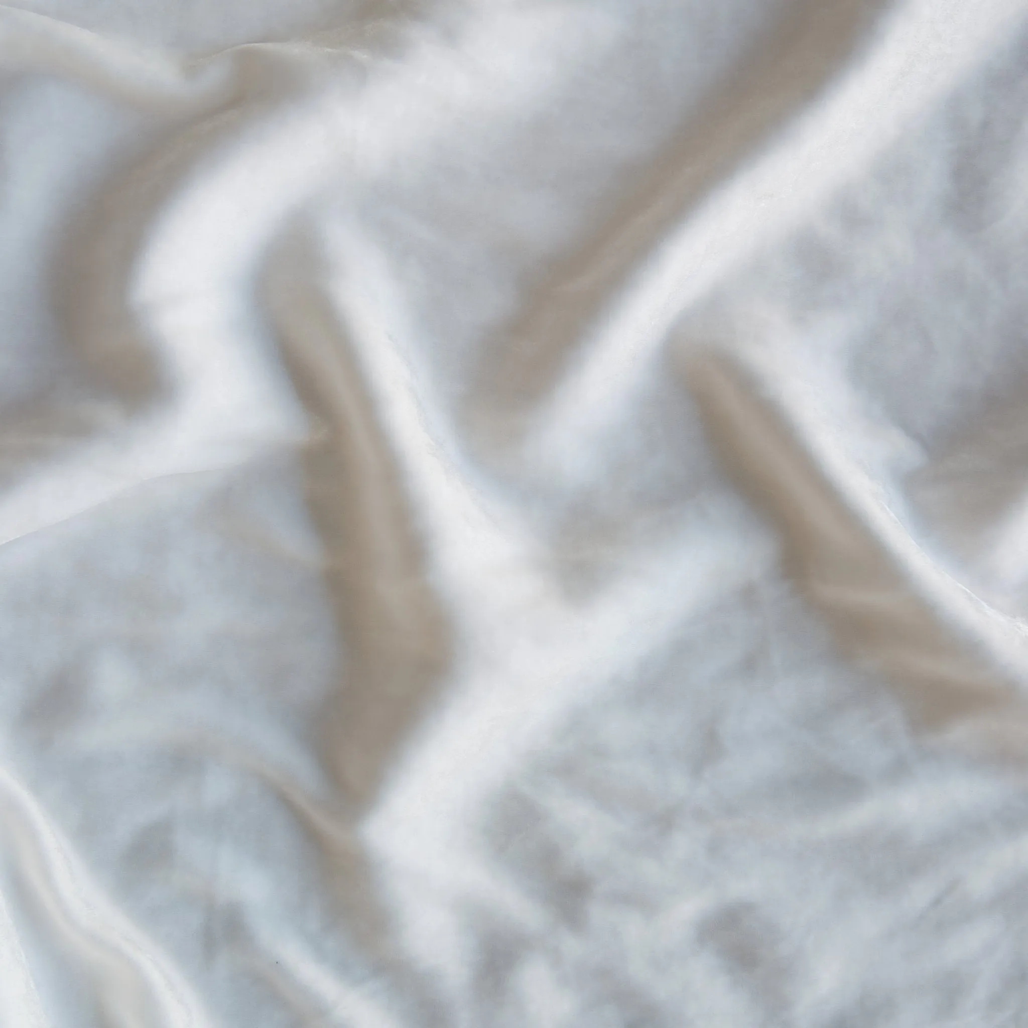 Loulah Deluxe Sham - Winter White